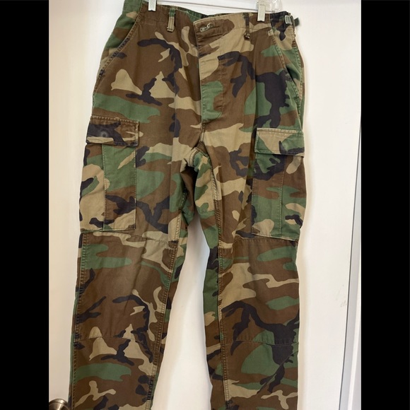 Military Fatigues Pants Army Military Fatigues Camos Size Medium